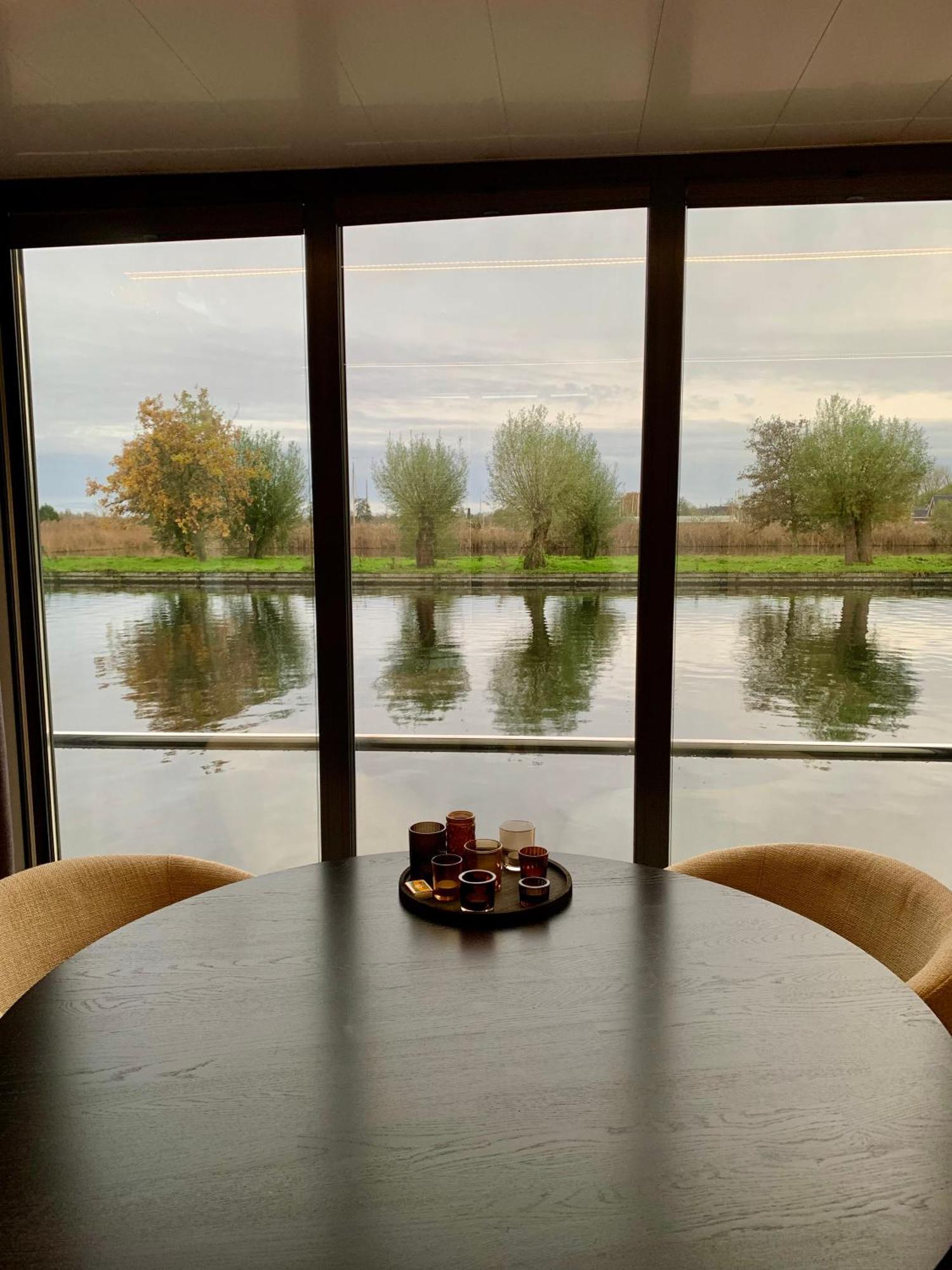 La Mare Houseboat Otel Nederhorst den Berg Dış mekan fotoğraf